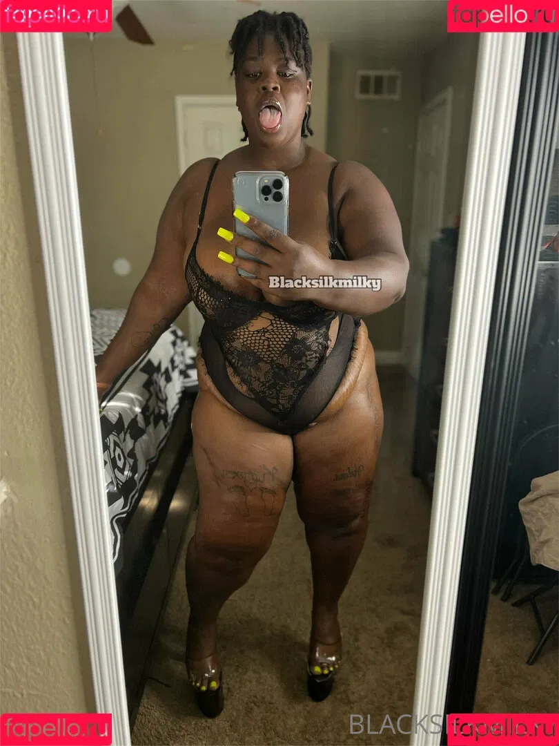 sexyblacksilkp1 Onlyfans Photo Gallery 
