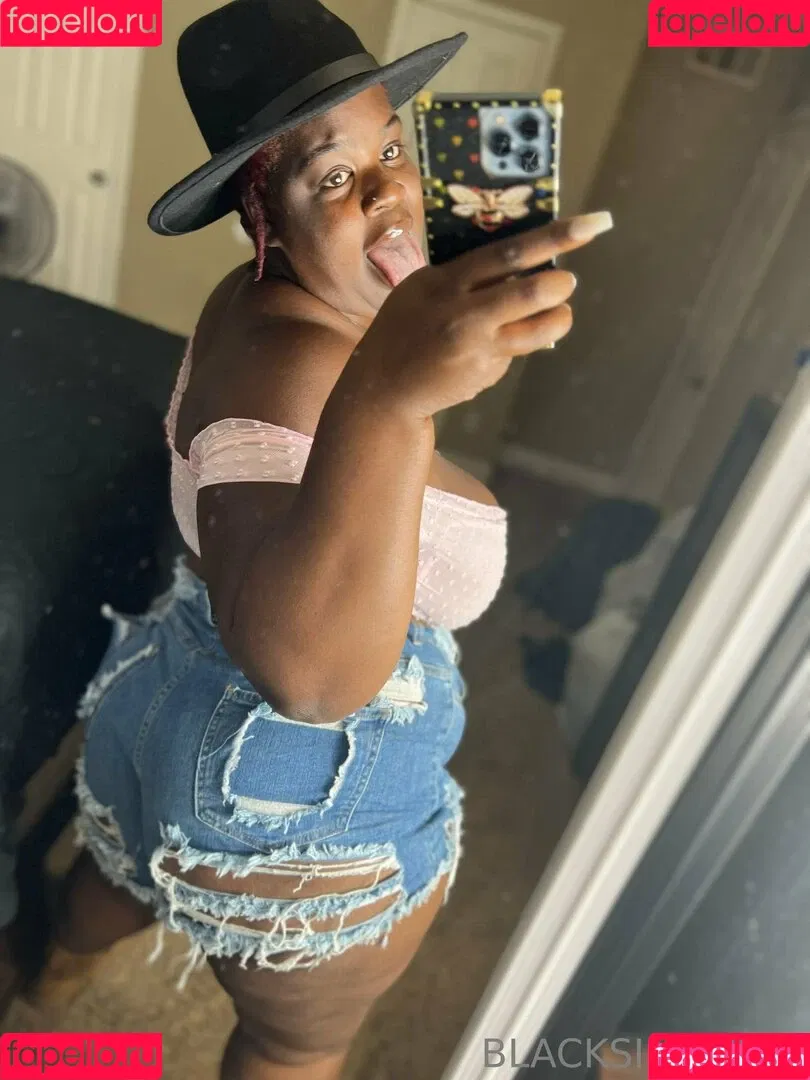 sexyblacksilkp1 Onlyfans Photo Gallery 