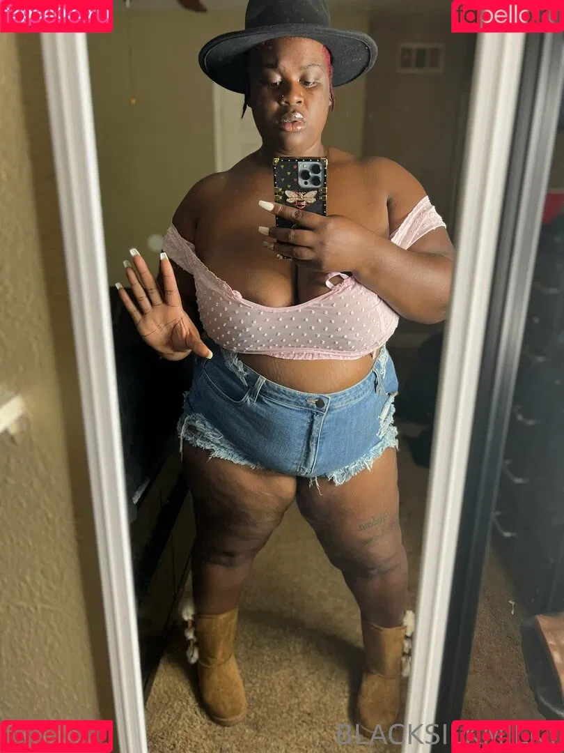 sexyblacksilkp1 Onlyfans Photo Gallery 