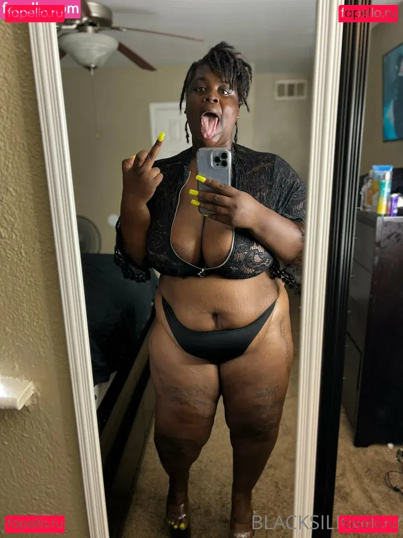 sexyblacksilkp1 Onlyfans Photo Gallery 