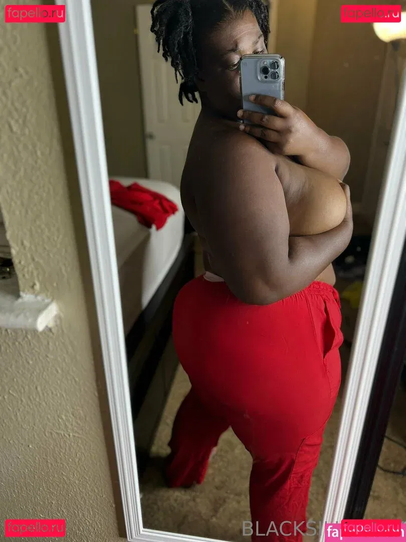 sexyblacksilkp1 Onlyfans Photo Gallery 