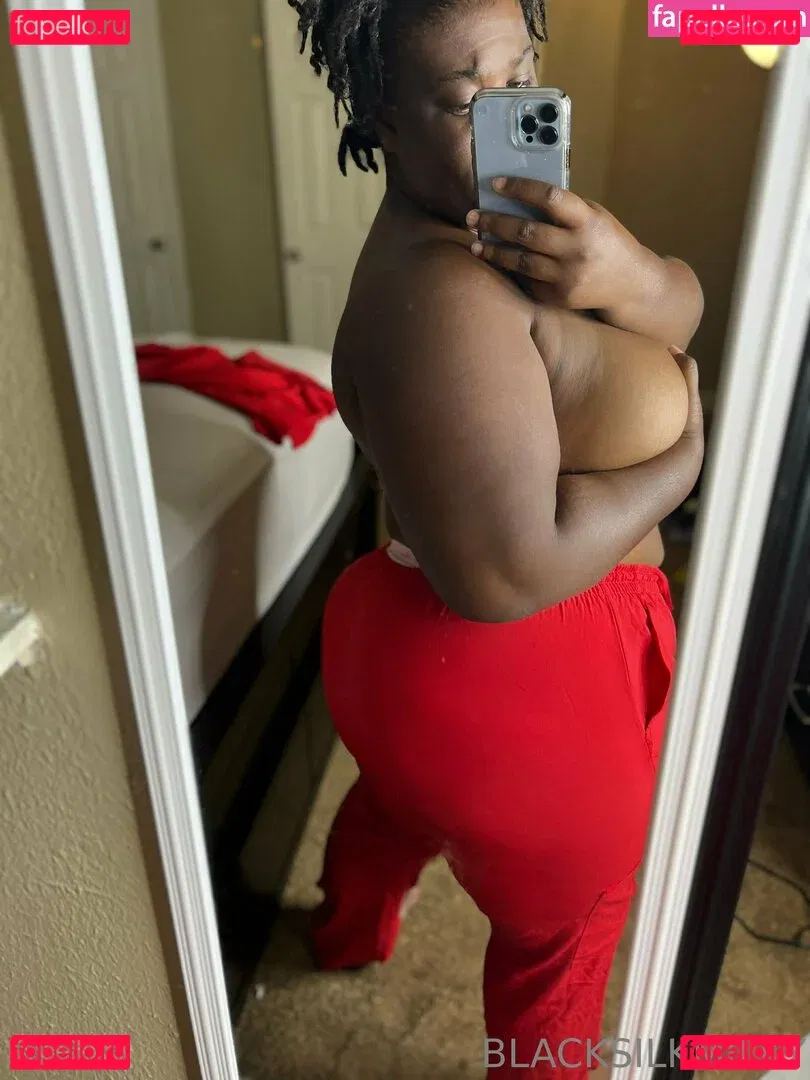 sexyblacksilkp1 Onlyfans Photo Gallery 