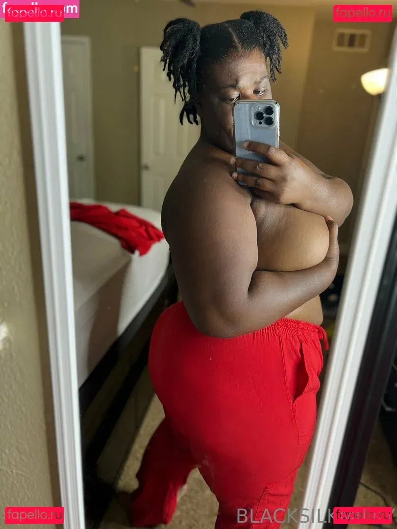 sexyblacksilkp1 Onlyfans Photo Gallery 