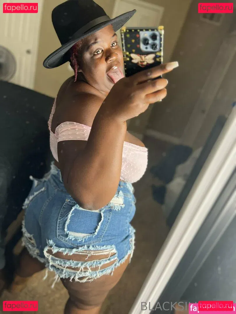 sexyblacksilkp1 Onlyfans Photo Gallery 