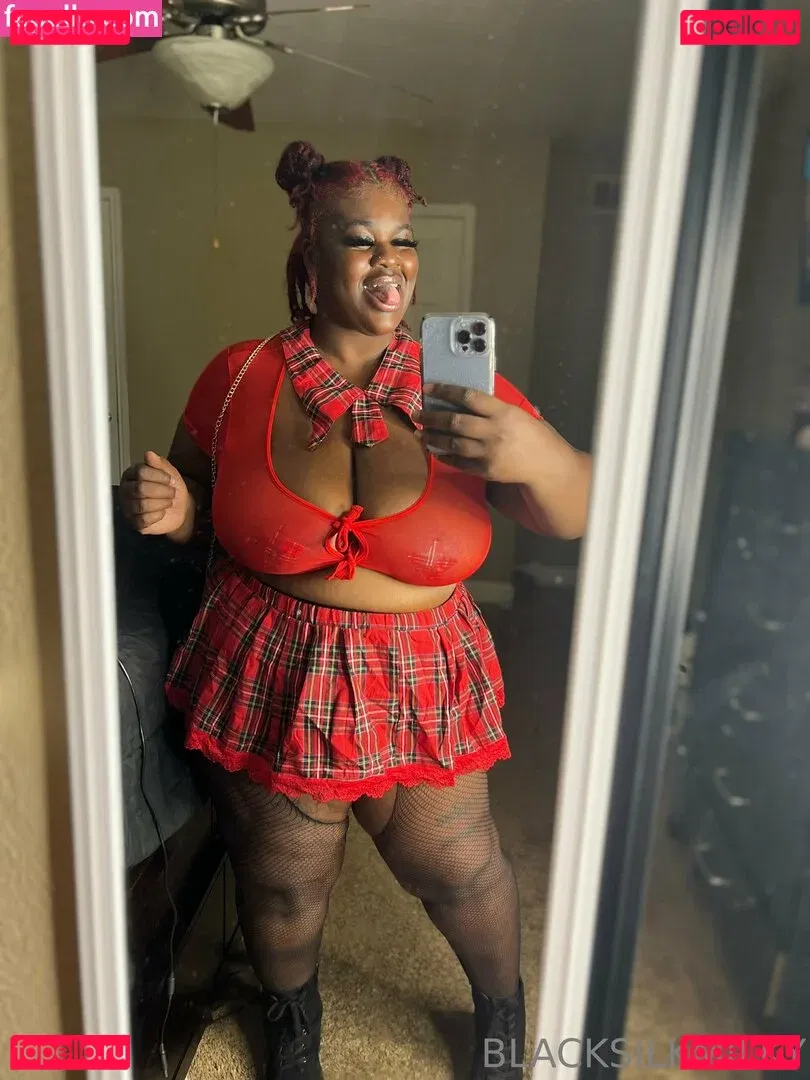 sexyblacksilkp1 Onlyfans Photo Gallery 