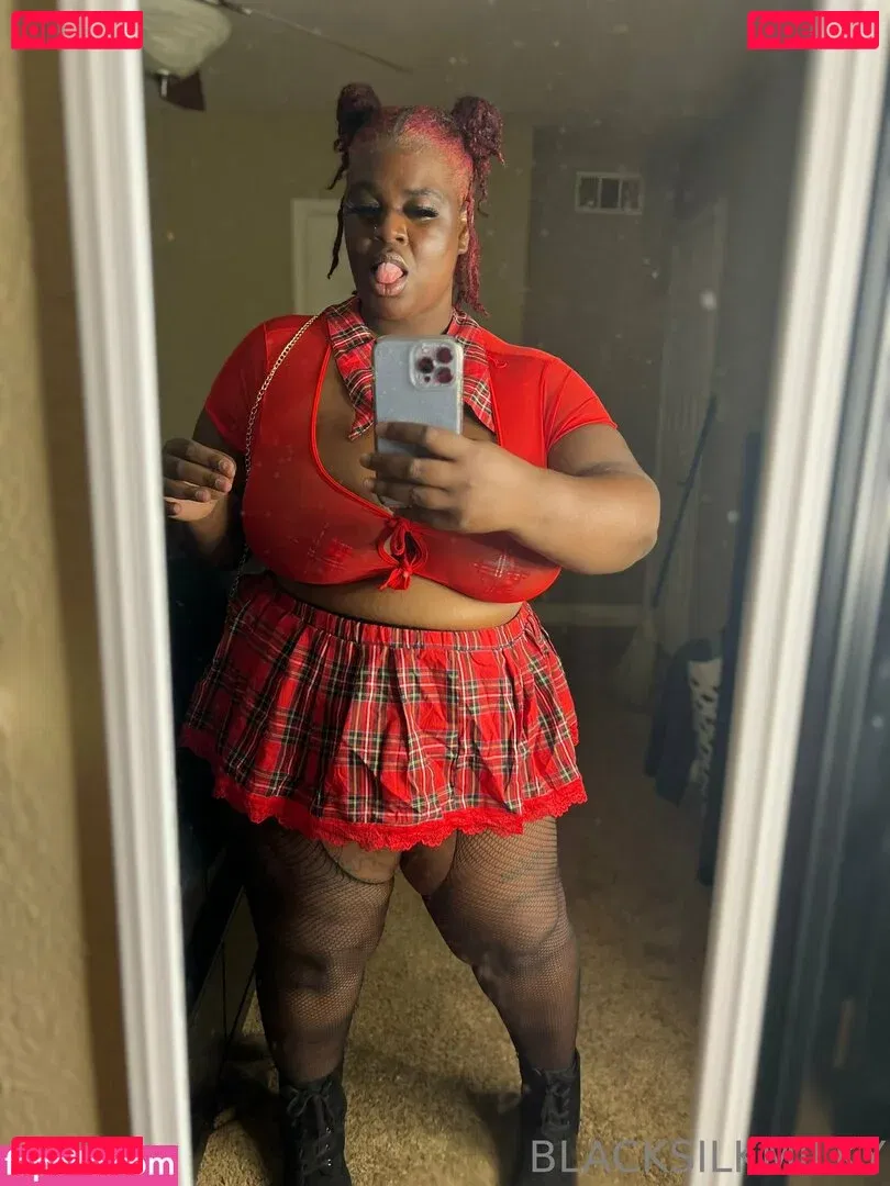 sexyblacksilkp1 Onlyfans Photo Gallery 