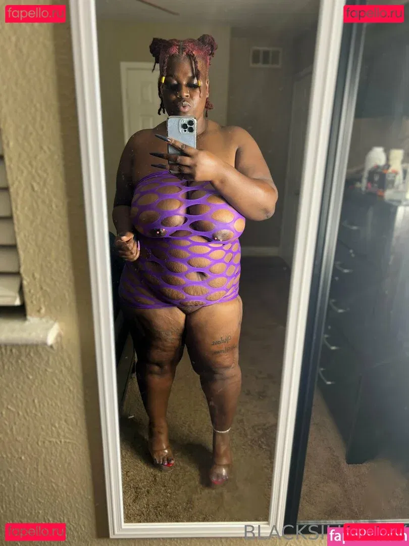 sexyblacksilkp1 Onlyfans Photo Gallery 