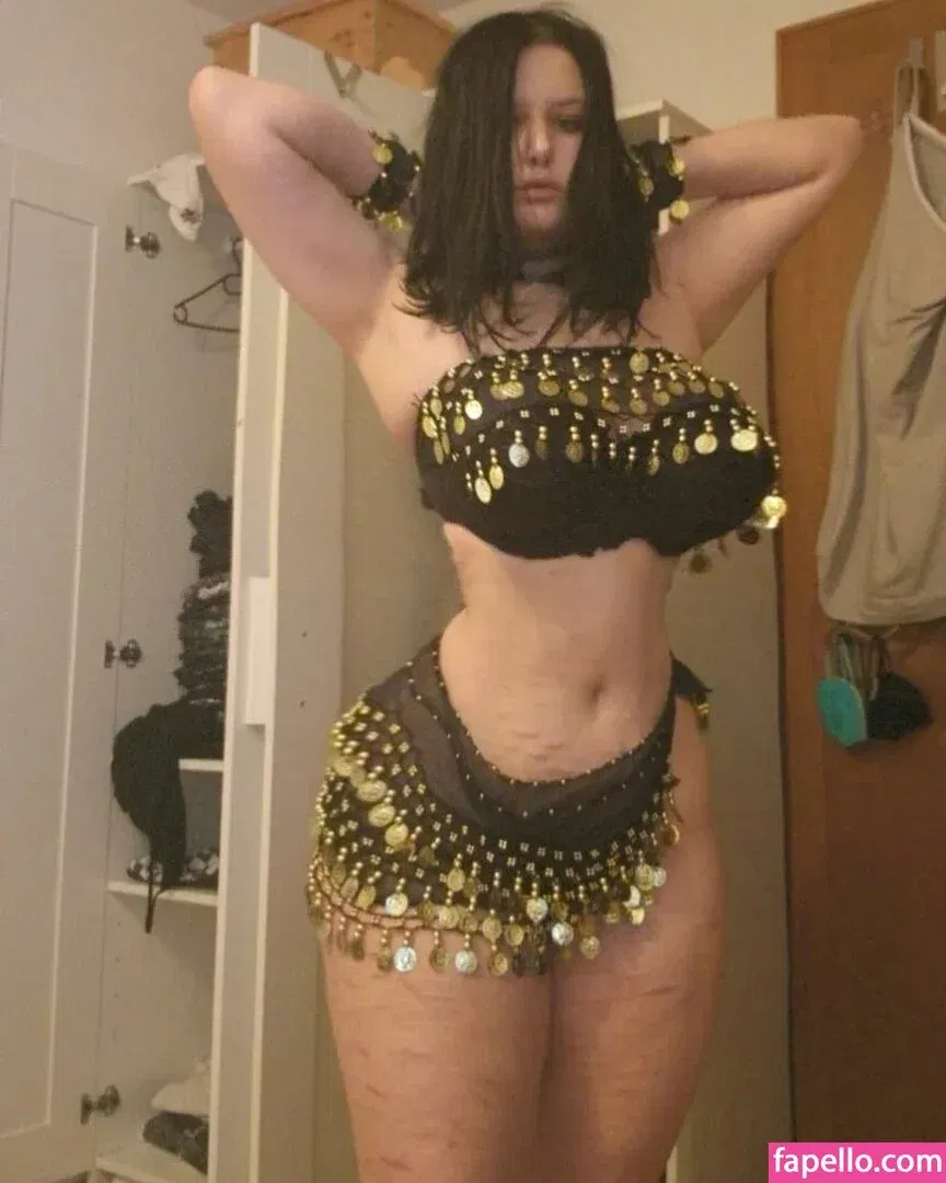 thethreeheadedsnake Onlyfans Photo Gallery 