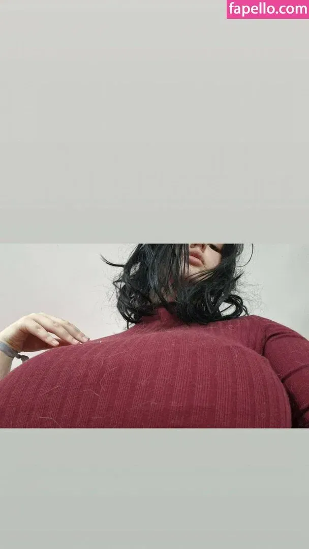 thethreeheadedsnake Onlyfans Photo Gallery 