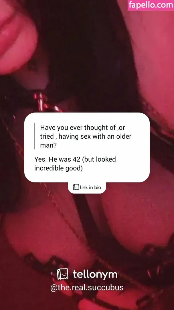 thethreeheadedsnake Onlyfans Photo Gallery 