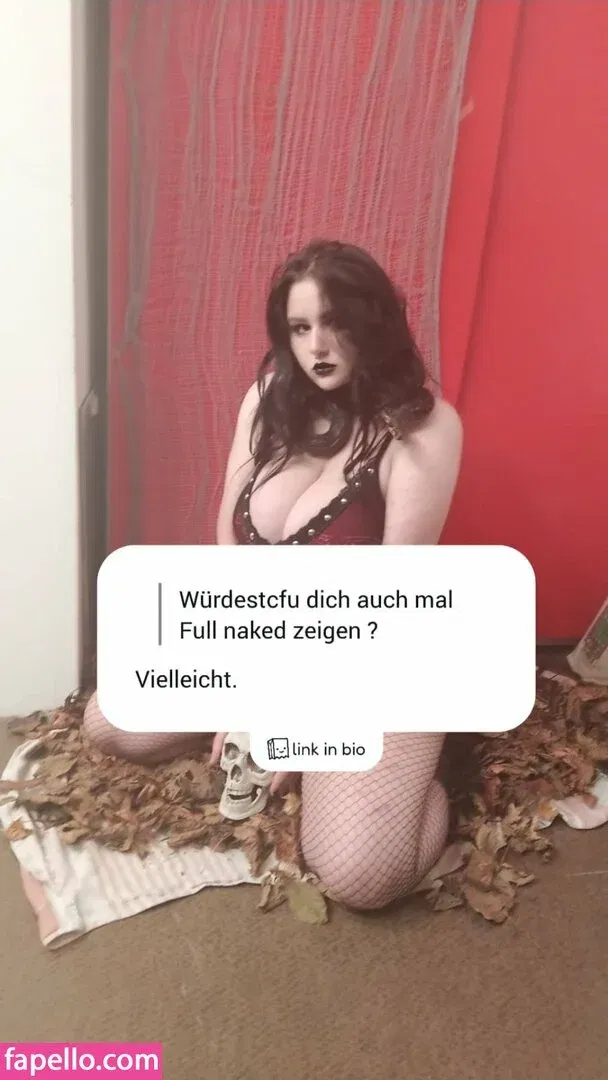 thethreeheadedsnake Onlyfans Photo Gallery 