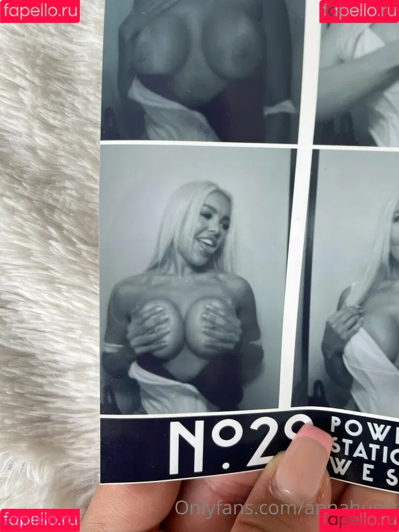 annahuntt Onlyfans Photo Gallery 
