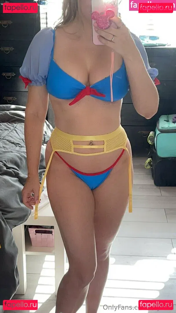 raychul Onlyfans Photo Gallery 