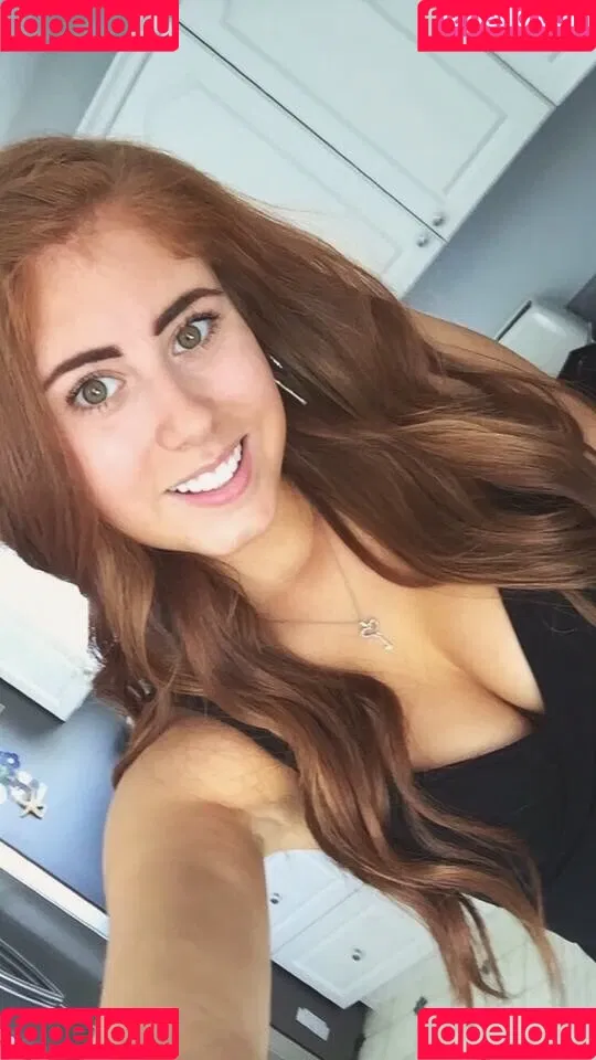 Colleen Marcoux Onlyfans Photo Gallery 