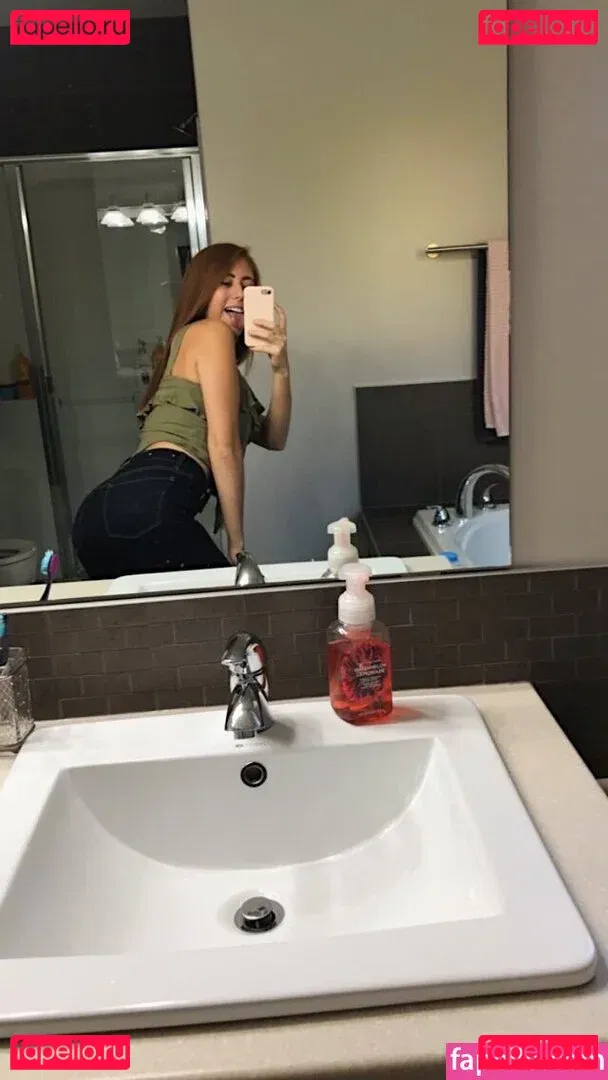 Colleen Marcoux Onlyfans Photo Gallery 