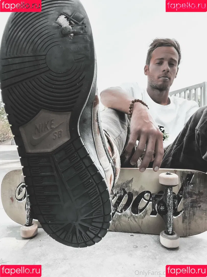 skaterrboi Onlyfans Photo Gallery 