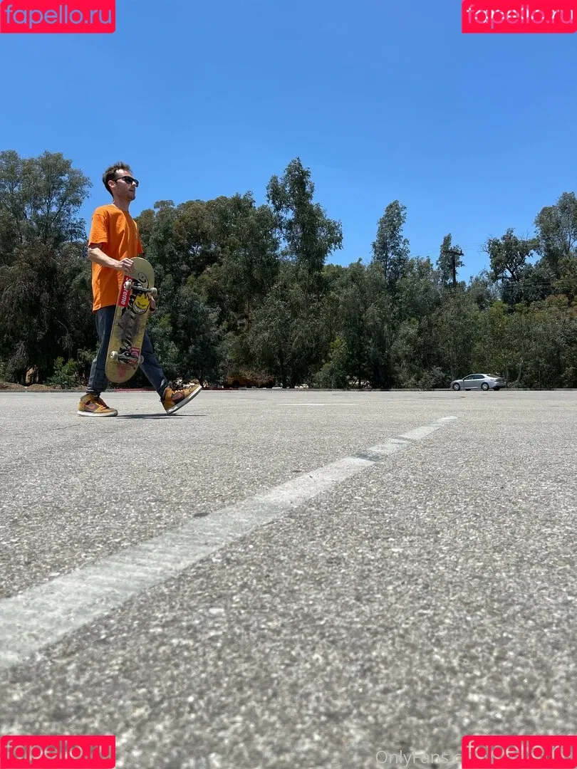 skaterrboi Onlyfans Photo Gallery 
