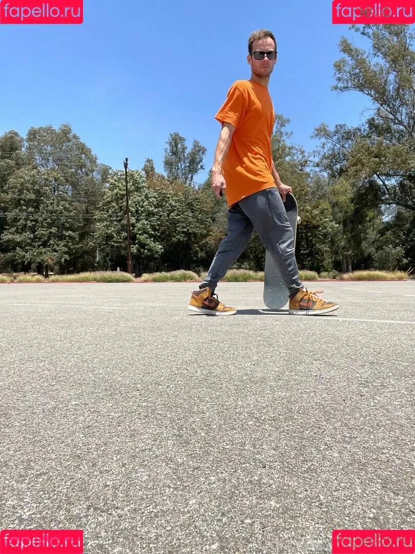 skaterrboi Onlyfans Photo Gallery 