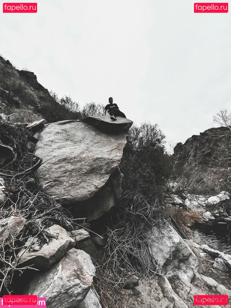 skaterrboi Onlyfans Photo Gallery 