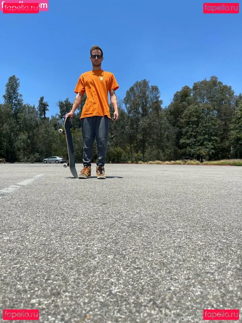 skaterrboi Onlyfans Photo Gallery 