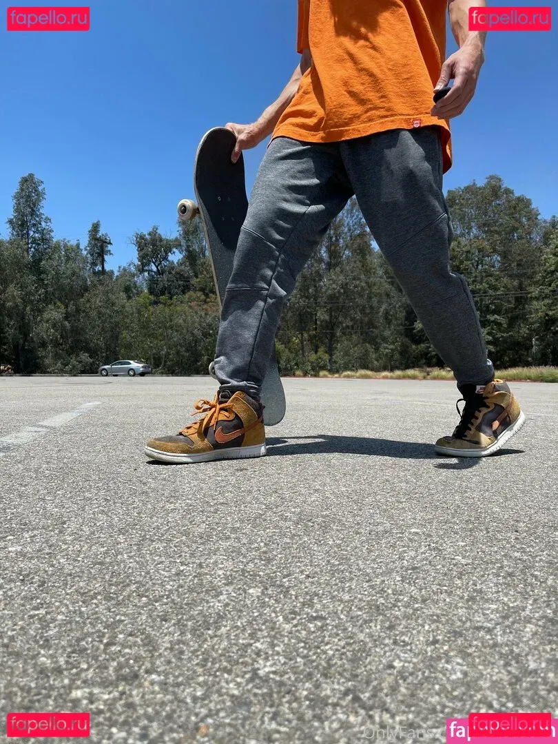 skaterrboi Onlyfans Photo Gallery 