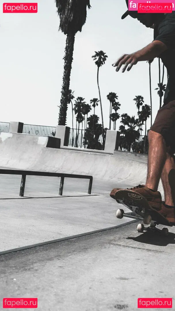 skaterrboi Onlyfans Photo Gallery 