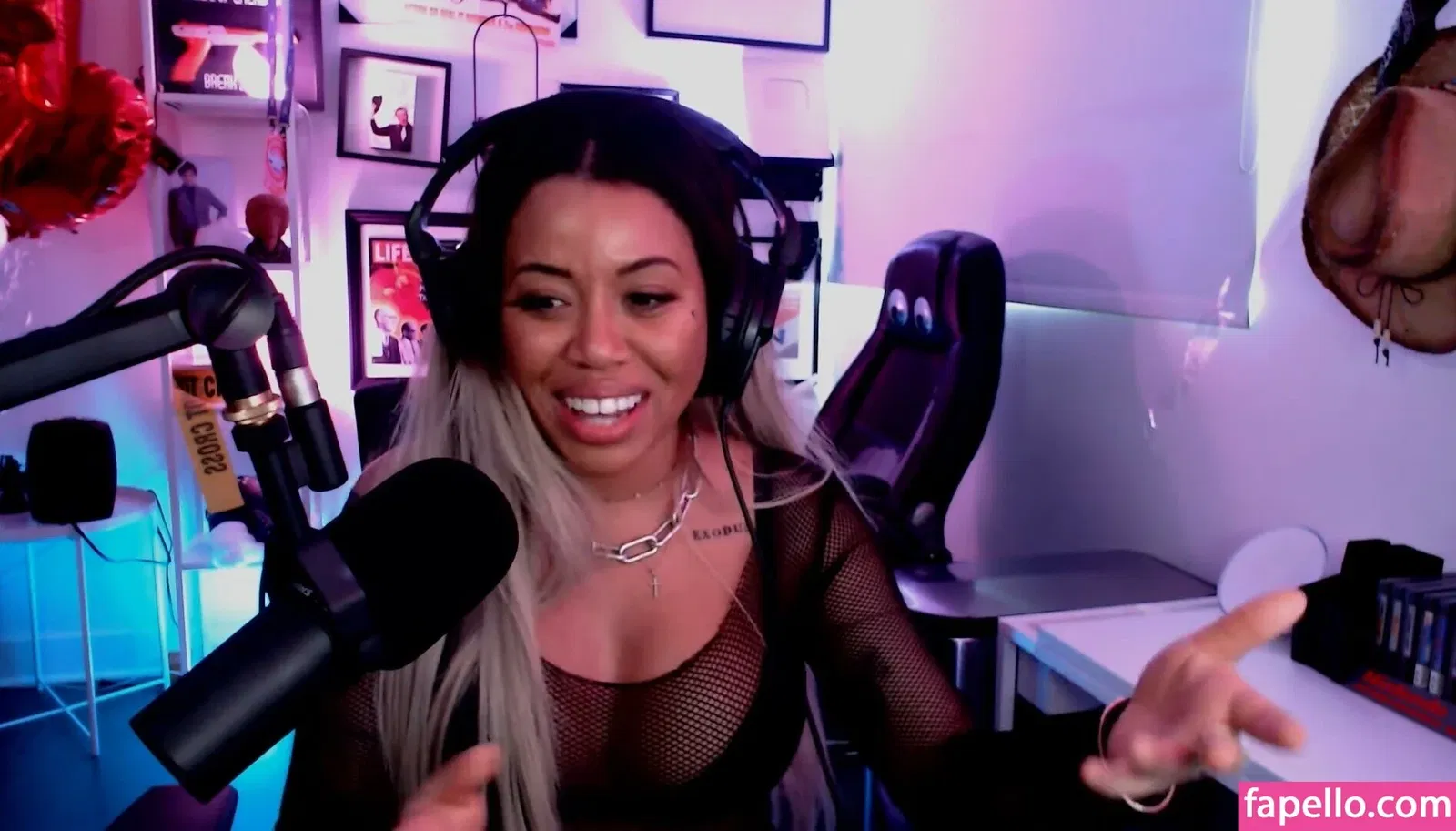 Smosh Girls Onlyfans Photo Gallery 