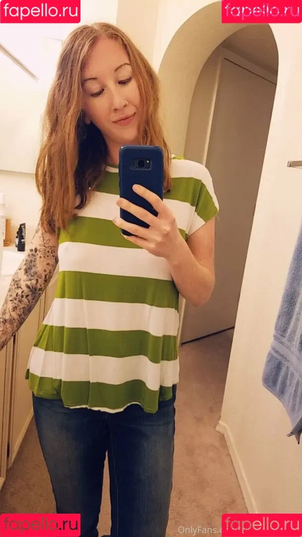 ellierowynfans Onlyfans Photo Gallery 