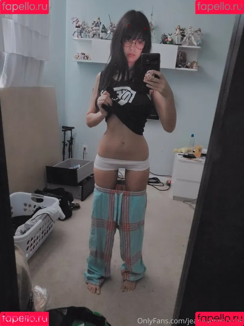 JeanWanWan Onlyfans Photo Gallery 