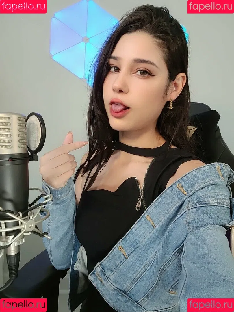 JeanWanWan Onlyfans Photo Gallery 