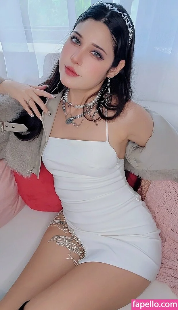 JeanWanWan Onlyfans Photo Gallery 