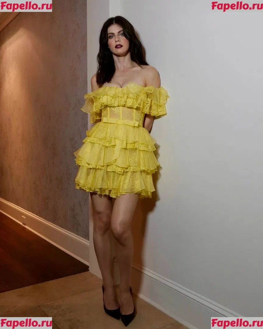 Alexandra Daddario Onlyfans Photo Gallery 