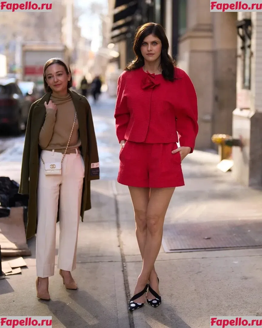 Alexandra Daddario Onlyfans Photo Gallery 