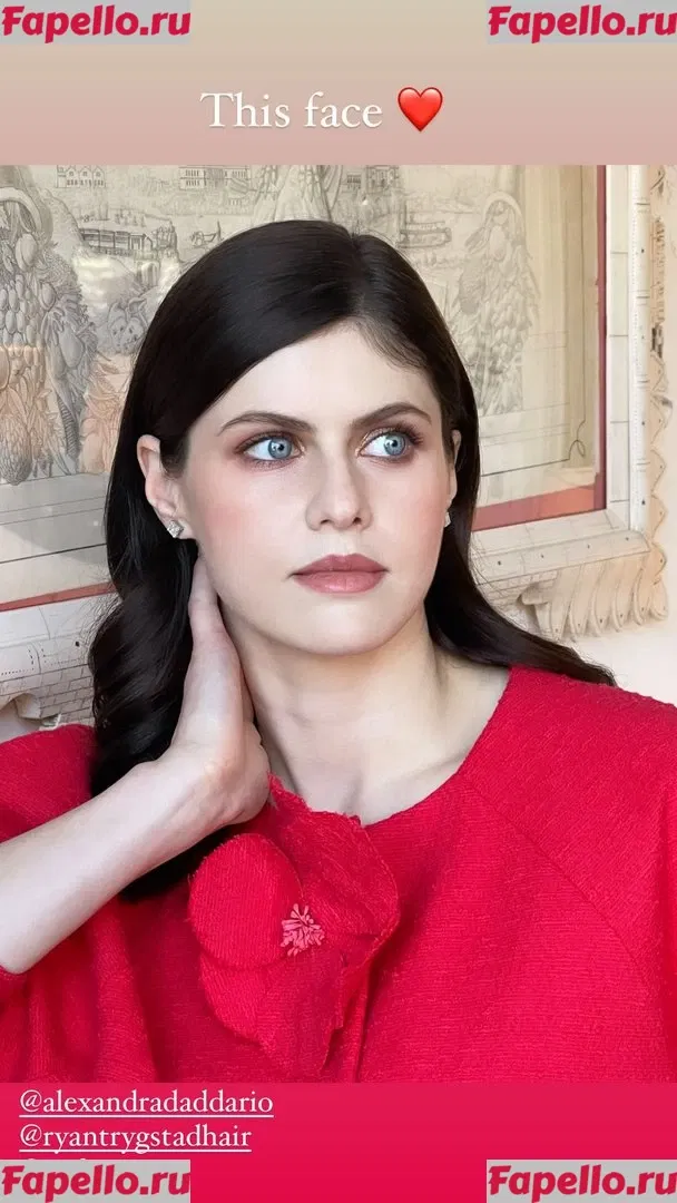 Alexandra Daddario Onlyfans Photo Gallery 