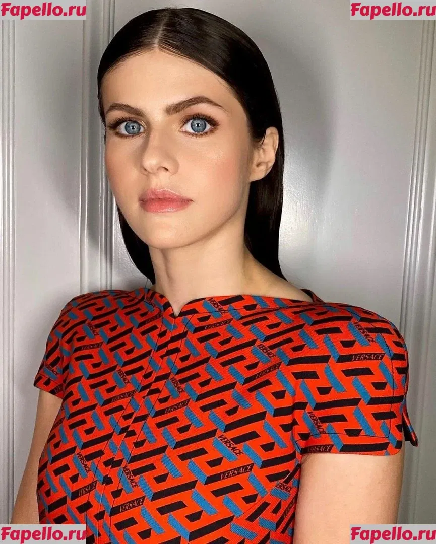 Alexandra Daddario Onlyfans Photo Gallery 