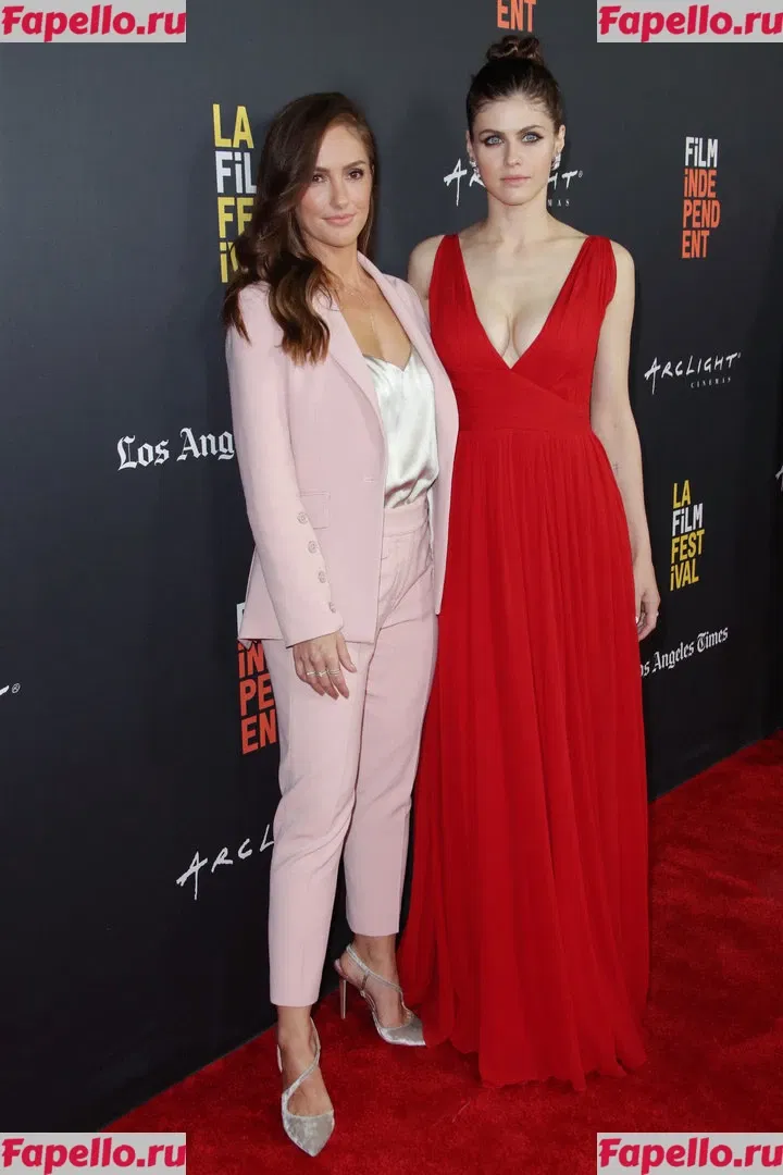 Alexandra Daddario Onlyfans Photo Gallery 