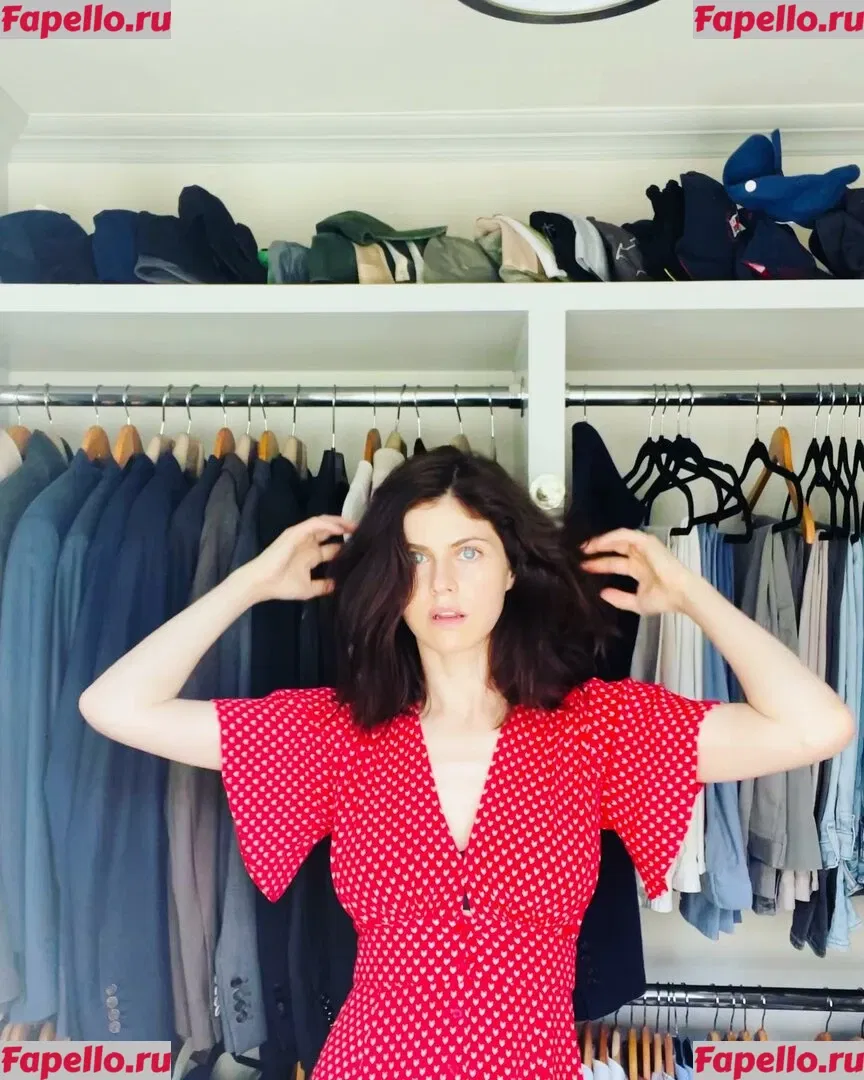 Alexandra Daddario Onlyfans Photo Gallery 