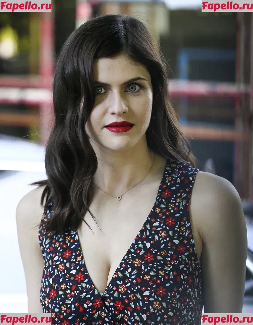 Alexandra Daddario Onlyfans Photo Gallery 