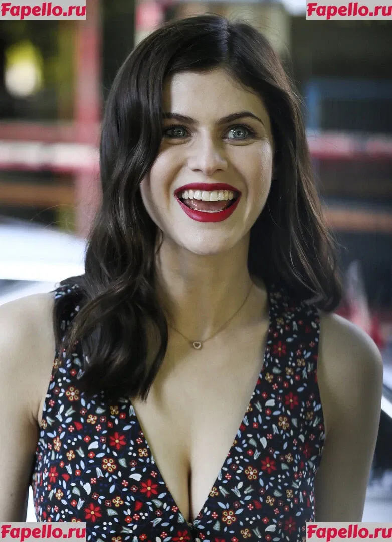 Alexandra Daddario Onlyfans Photo Gallery 