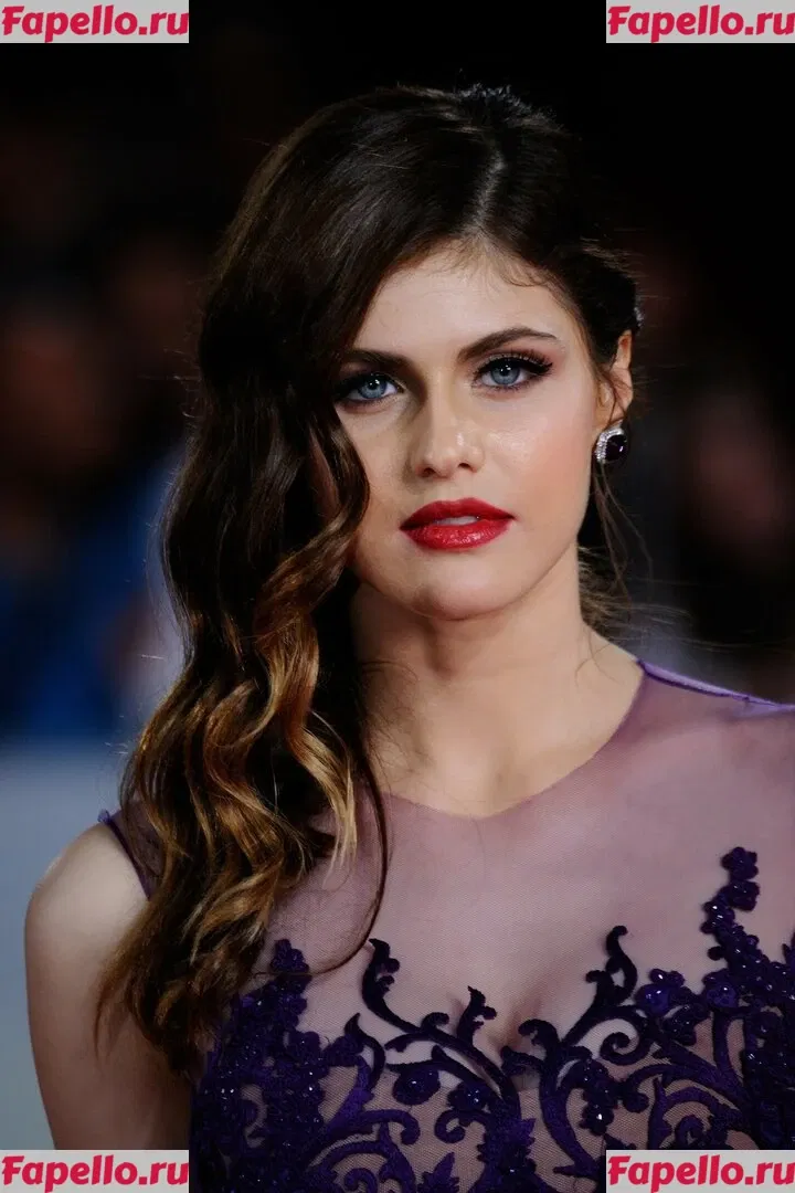 Alexandra Daddario Onlyfans Photo Gallery 