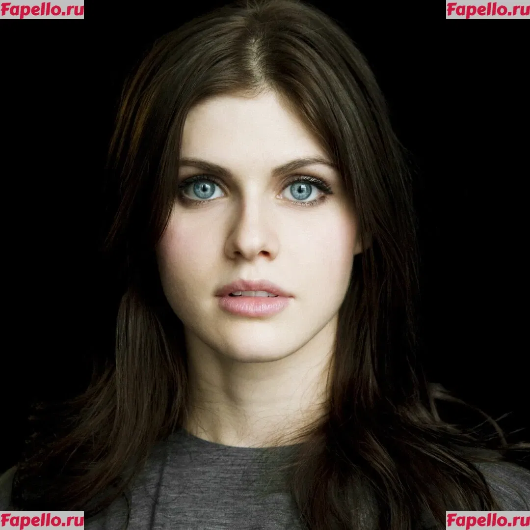 Alexandra Daddario Onlyfans Photo Gallery 