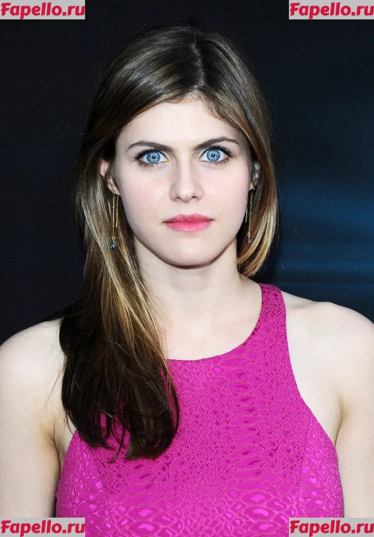 Alexandra Daddario Onlyfans Photo Gallery 