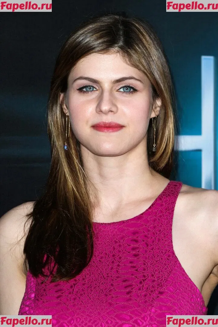 Alexandra Daddario Onlyfans Photo Gallery 