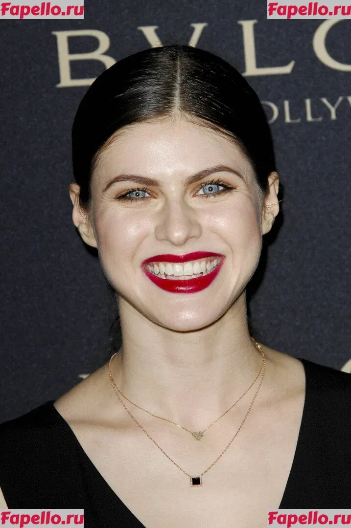 Alexandra Daddario Onlyfans Photo Gallery 