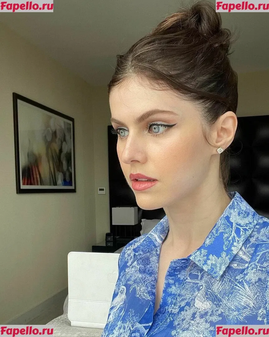 Alexandra Daddario Onlyfans Photo Gallery 