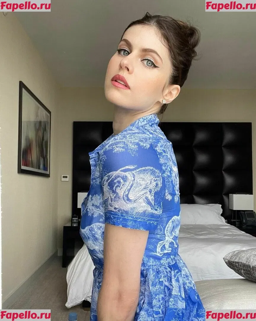 Alexandra Daddario Onlyfans Photo Gallery 