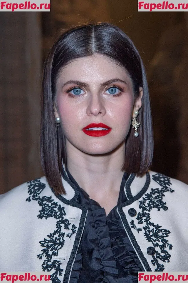 Alexandra Daddario Onlyfans Photo Gallery 
