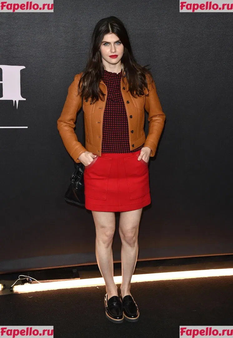 Alexandra Daddario Onlyfans Photo Gallery 