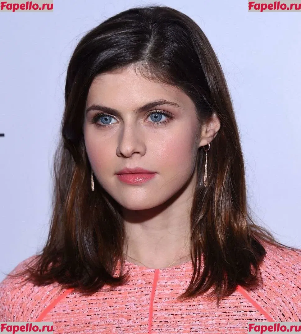 Alexandra Daddario Onlyfans Photo Gallery 