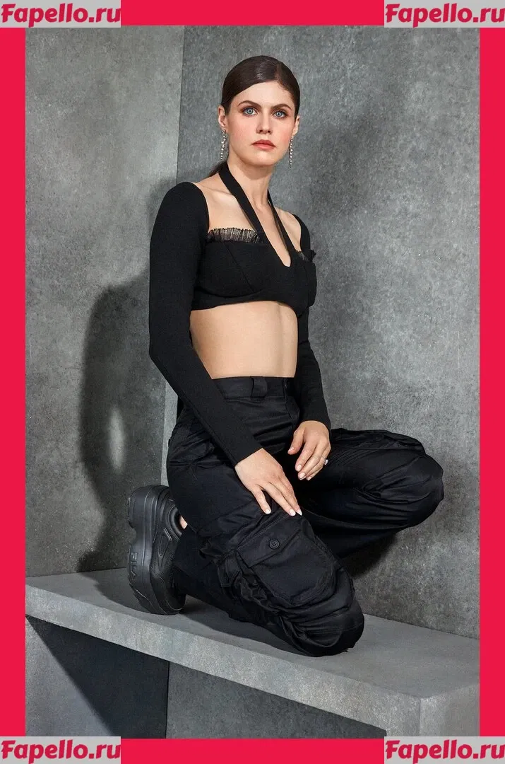 Alexandra Daddario Onlyfans Photo Gallery 